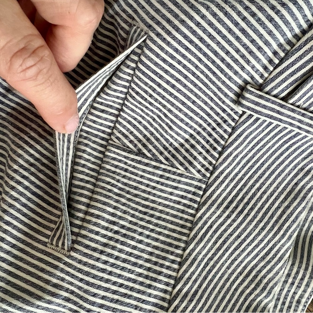 Ann Taylor Tailored Seersucker Shorts 00P NWOT - Picture 5 of 10